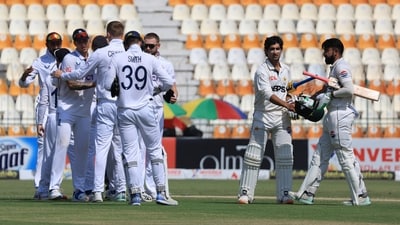 Pakistan's Aamer Jamal and Naseem Shah look dejected after losing the Test (REUTERS)