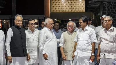 Congress leaders Pawan Khera, Ashok Gehlot, Ajay Maken, Bhupinder Singh Hooda, Jairam Ramesh, KC Venugopal and Udai Bhan come out after meeting Election Commissioners at Nirvachan Sadan, in New Delhi, on October 9. (PTI) Congress leaders Pawan Khera, Ashok Gehlot, Ajay Maken, Bhupinder Singh Hooda, Jairam Ramesh, KC Venugopal and Udai Bhan come out after meeting Election Commissioners at Nirvachan Sadan, in New Delhi, on October 9. (PTI)