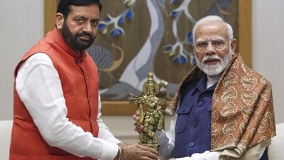 Prime Minister Narendra Modi with Haryana chief minister Nayab Singh Saini at a meeting in New Delhi on Wednesday. (PTI Photo)