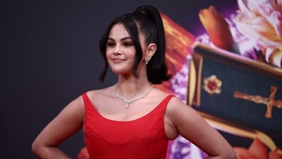 US singer and actor Selena Gomez pose on the red carpet upon arrival to attend the Gala screening of "Emilia Perez" at the Royal Festival Hall, during the 2024 BFI London Film Festival in London, on October 11, 2024. (AFP) US singer and actor Selena Gomez pose on the red carpet upon arrival to attend the Gala screening of "Emilia Perez" at the Royal Festival Hall, during the 2024 BFI London Film Festival in London, on October 11, 2024. (AFP)