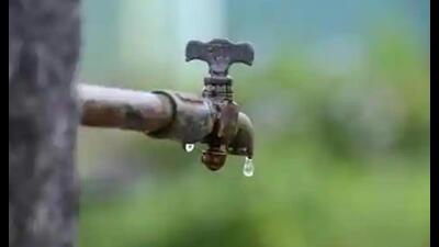 Gurugram Sector 21 residents are demanding immediate intervention for restoration of water supply. (Representational Image) Gurugram Sector 21 residents are demanding immediate intervention for restoration of water supply. (Representational Image)