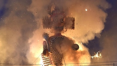 Raavana, the demon king of Lanka, is considered an embodiment of evil and hence his effigies are burnt on Dussehra. (Ajay Aggarwal/HT Photo) Raavana, the demon king of Lanka, is considered an embodiment of evil and hence his effigies are burnt on Dussehra. (Ajay Aggarwal/HT Photo)