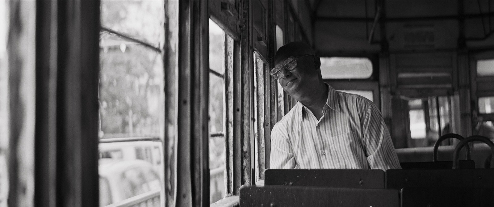Banerjee uses the universal cinematic language of visuals and sound, rather than dialogue, to tell his story. Banerjee uses the universal cinematic language of visuals and sound, rather than dialogue, to tell his story.