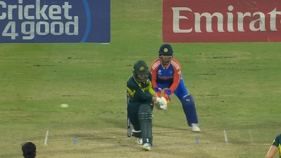 Phoebe Litchfield's lbw decision was overturned (X)