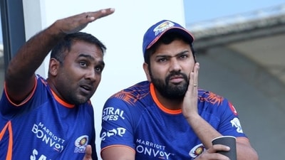 Mahela Jaywardene (L) returns as MI head coach ahead of IPL 2025 retentions (X)