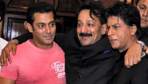 Politician Baba Siddique with his good friends Salman Khan and Shah Rukh Khan at his 2013 Iftar party Politician Baba Siddique with his good friends Salman Khan and Shah Rukh Khan at his 2013 Iftar party