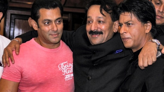 Who can forget how one such gathering in 2013 played a pivotal role in ending the feud between Salman Khan and Shah Rukh Khan?(PTI)