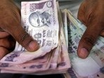 The government is likely to announce a 3% DA hike for central employees ahead of Diwali, raising the current rate to 53%. This would impact over a crore employees and pensioners, providing them with arrears for previous months.