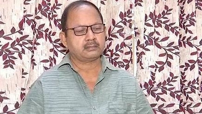 At 64, SBI employee Jay Kishore Pradhan cleared the NEET exam in 2020. (X/@Raviss108)