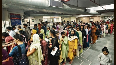 Long queues of patients waiting outside the registration counter of the gynaecology department of the Postgraduate Institute of Medical Education and Research, Chandigarh, on Monday. (HT Photo) Long queues of patients waiting outside the registration counter of the gynaecology department of the Postgraduate Institute of Medical Education and Research, Chandigarh, on Monday. (HT Photo)