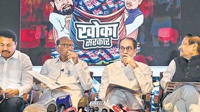 Maha Vikas Aghadi released the Gadharancha Pancnama and booklet during the joint press conference at Taj Land Ends Hotel in Mumba. (Raju Shinde/HT Photo) Maha Vikas Aghadi released the Gadharancha Pancnama and booklet during the joint press conference at Taj Land Ends Hotel in Mumba. (Raju Shinde/HT Photo)