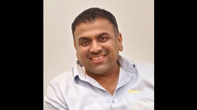 Sunny Nimhan, a former BJP corporator and son of ex-MLA Vinayak Nimhan, is now seeking to contest from Shivajinagar. (HT PHOTO) Sunny Nimhan, a former BJP corporator and son of ex-MLA Vinayak Nimhan, is now seeking to contest from Shivajinagar. (HT PHOTO)