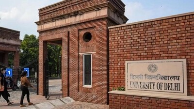 Delhi govt releases ₹100 crore for 12 DU colleges funded by it Delhi govt releases ₹100 crore for 12 DU colleges funded by it
