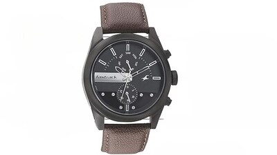 Make every second count with trendy Fastrack watches designed for men. Make every second count with trendy Fastrack watches designed for men.