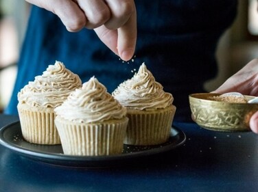 Chai cupcakes with chai frosting Chai cupcakes with chai frosting