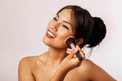 Choose a foundation that matches your skin tone. (Freepik) Choose a foundation that matches your skin tone. (Freepik)