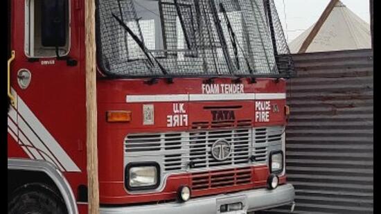 A single fire engine, according to the rules, requires a crew of six, including a driver and a lead fireman. (Picture only for representational purpose)