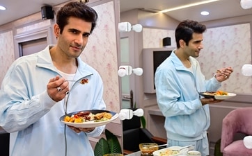 Karan Tacker on World Food Day (Anshuman Poryekar) Karan Tacker on World Food Day (Anshuman Poryekar)