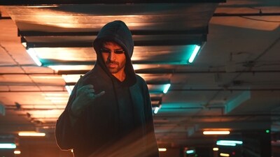 Coupled with his dynamic trendsetting dance moves, the song promises to be an instant hit. Coupled with his dynamic trendsetting dance moves, the song promises to be an instant hit.