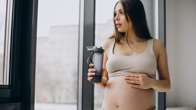 Explore the best protein powders for pregnant women. (Freepik) Explore the best protein powders for pregnant women. (Freepik)