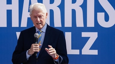 Former US President Bill Clinton speaks on behalf of the Harris/Walz campaign outside a Democratic campaign office on October 14, 2024 in Columbus, Georgia. (Photo by Elijah Nouvelage / AFP) (AFP) Former US President Bill Clinton speaks on behalf of the Harris/Walz campaign outside a Democratic campaign office on October 14, 2024 in Columbus, Georgia. (Photo by Elijah Nouvelage / AFP) (AFP)