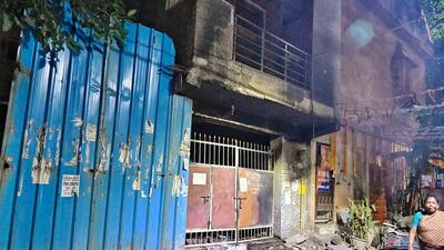 The house were the 68-year-old doctor was burnt to death on Tuesday. (RAJ K RAJ /HT PHOTO) The house were the 68-year-old doctor was burnt to death on Tuesday. (RAJ K RAJ /HT PHOTO)
