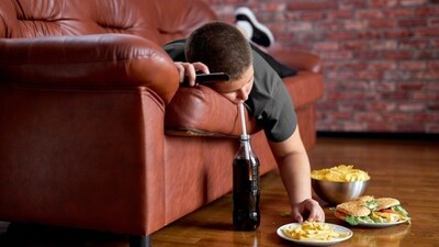 The research observed the medical records of nearly 7,000 adolescents between 12 and 18 years old diagnosed with obesity. The research observed the medical records of nearly 7,000 adolescents between 12 and 18 years old diagnosed with obesity.