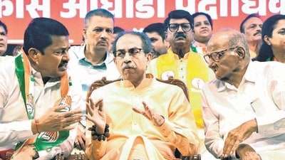 Mumbai, Aug 16 (ANI): Nationalist Congress Party (Sharadchandra Pawar) (NCP-SCP) Chief Sharad Pawar in conversation with Shiv Sena (Uddhav Balasaheb Thackeray) Chief Uddhav Thackeray and Maharashtra Congress Chief Nana Patole during the Maha Vikas Aghadi (MVA) meeting, at Shanmukhananda Auditorium, in Mumbai on Friday. (ANI Photo) (Sandeep Mahankal) Mumbai, Aug 16 (ANI): Nationalist Congress Party (Sharadchandra Pawar) (NCP-SCP) Chief Sharad Pawar in conversation with Shiv Sena (Uddhav Balasaheb Thackeray) Chief Uddhav Thackeray and Maharashtra Congress Chief Nana Patole during the Maha Vikas Aghadi (MVA) meeting, at Shanmukhananda Auditorium, in Mumbai on Friday. (ANI Photo) (Sandeep Mahankal)