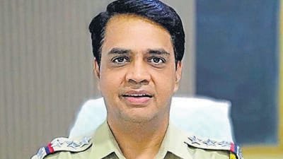 Mumbai, India - April 23, 2021: Mumbai Police Inspector Sunil Mane, arrested in the Mansukh Hiren murder case. (HT Photo) (Hindustan Times) Mumbai, India - April 23, 2021: Mumbai Police Inspector Sunil Mane, arrested in the Mansukh Hiren murder case. (HT Photo) (Hindustan Times)