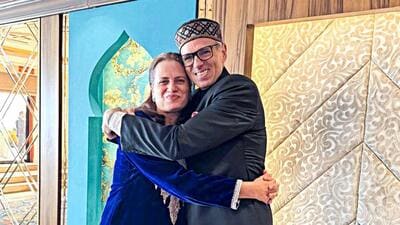 Omar Abdullah and sister Safia dressed in traditional Kashmiri attire during his swearing-in. (Source: X) Omar Abdullah and sister Safia dressed in traditional Kashmiri attire during his swearing-in. (Source: X)