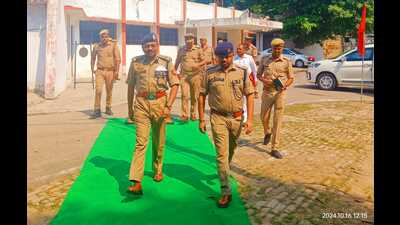 The officials emphasised the need for a public awareness campaign to educate those living near railway tracks. (HT )