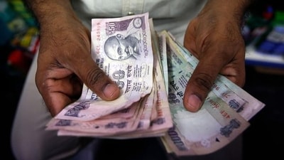 This means more than one crore central government employees as well as pensioners will get their October month pay with the increased DA as well as three months' worth of DA arrears. (Reuters) This means more than one crore central government employees as well as pensioners will get their October month pay with the increased DA as well as three months' worth of DA arrears. (Reuters)