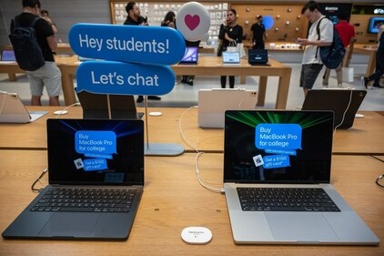 MacBook Pro laptops at Apple's Fifth Avenue store in New York, US, on Friday, Sept. 20, 2024. (Bloomberg) MacBook Pro laptops at Apple's Fifth Avenue store in New York, US, on Friday, Sept. 20, 2024. (Bloomberg)