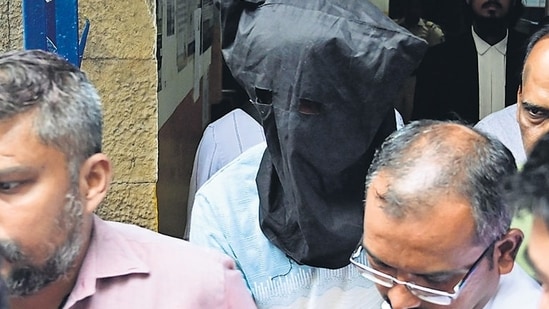 Baba Siddhique's murder case: 4th accused, Harishkumar Balakram, arrested by Mumbai police and produced at Esplanade court on Tuesday. Hindustan Times) (Anshuman Poyrekar/HT Photo)