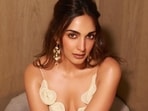 Kiara Advani dazzles in a bodycon dress. Kiara Advani dazzles in a bodycon dress.