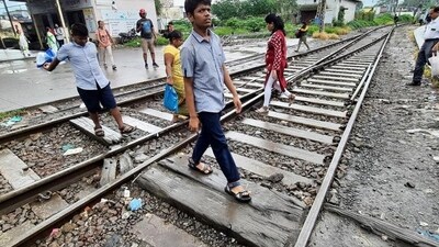 The pathway is used to illegally cross tracks. Representative Image. (Praful Gangurde/HT Photo) (HT PHOTO) The pathway is used to illegally cross tracks. Representative Image. (Praful Gangurde/HT Photo) (HT PHOTO)