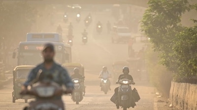 After facing consecutive days of ‘poor’ air quality, the Centre’s air pollution control panel has enforced the Graded Response Action Plan (GRAP) in the city. (Photo: Sanchit Khanna/ HT) After facing consecutive days of ‘poor’ air quality, the Centre’s air pollution control panel has enforced the Graded Response Action Plan (GRAP) in the city. (Photo: Sanchit Khanna/ HT)