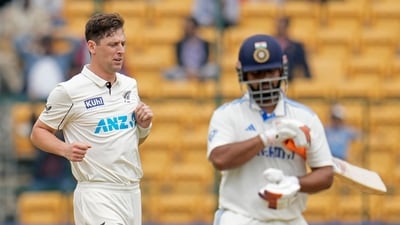 New Zealand's Matt Henry, left, celebrates the dismissal of India's Rishabh Pant, right, during the day two of the first cricket test match between India and New Zealand at the M.Chinnaswamy Stadium, in Bengaluru (AP) New Zealand's Matt Henry, left, celebrates the dismissal of India's Rishabh Pant, right, during the day two of the first cricket test match between India and New Zealand at the M.Chinnaswamy Stadium, in Bengaluru (AP)