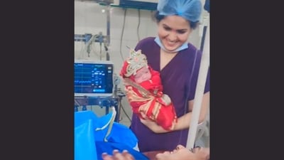 The adorable video, shared on X by a user, has quickly gone viral, (X) The adorable video, shared on X by a user, has quickly gone viral, (X)