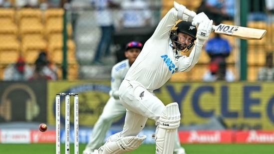 Devon Conway's knock of 91 runs off 105 balls took NZ to a strong 134-run lead. Rachin Ravindra (22*) and Daryl Mitchell (14*) will resume batting for the visitors on Day 3.(AFP)