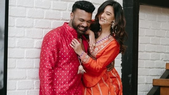 Divya Agarwal and Apurva Padgaonkar