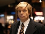 The Apprentice explores the bond between the young Donald J. Trump (Sebastian Stan) and the lawyer Roy Cohn (Jeremy Strong). 