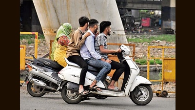 Between October 1 and 16, the traffic branch conducted a special drive in which 2,872 bikes were impounded. (MAHENDRA KOLHE/ HT PHOTO) Between October 1 and 16, the traffic branch conducted a special drive in which 2,872 bikes were impounded. (MAHENDRA KOLHE/ HT PHOTO)