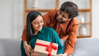 Karwa Chauth 2024: Karwa Chauth is the celebration of the marital bond. Express it with romantic gifts. (Shutterstock) Karwa Chauth 2024: Karwa Chauth is the celebration of the marital bond. Express it with romantic gifts. (Shutterstock)