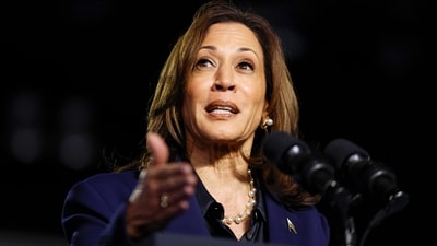 US Vice President and Democratic presidential candidate Kamala Harris speaks during a campaign event at the Resch Expo Center in Green Bay, Wisconsin, October 17, 2024. (AFP) US Vice President and Democratic presidential candidate Kamala Harris speaks during a campaign event at the Resch Expo Center in Green Bay, Wisconsin, October 17, 2024. (AFP)