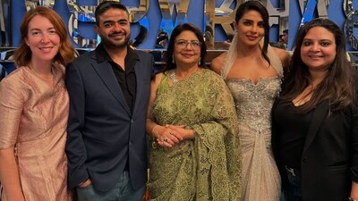 Priyanka Chopra attended the screening of Paani with her mother, Madhu Chopra, and brother, Siddharth Chopra. Priyanka Chopra attended the screening of Paani with her mother, Madhu Chopra, and brother, Siddharth Chopra. 