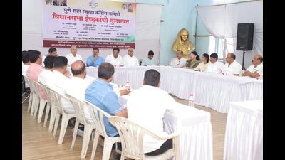 Maha Vikas Aghadi (MVA) leaders met at Congress Bhavan in the city on Saturday to discuss the campaign strategy for the upcoming assembly elections. (HT PHOTO)
