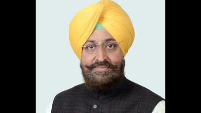 Senior Congress leader Partap Singh Bajwa said the people of Punjab should be allowed to participate in their religious festivities and the democratic process without conflict or compromise. (HT File)