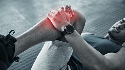 World Osteoporosis Day 2024: Everyday habits that can weaken your bone health, expert tips for stronger bones (Photo by Shutterstock) World Osteoporosis Day 2024: Everyday habits that can weaken your bone health, expert tips for stronger bones (Photo by Shutterstock)