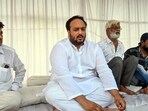 MLA Zeeshan Siddiqui's photo was found on the phone of one of the shooters who killed his father Baba Siddique
